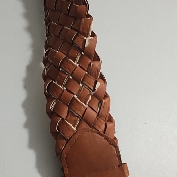 Elegant Woven Carmel Brown and Cream Crochet Woven Wide Belt - Picture 5 of 11